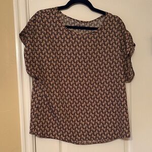 Stylish Women's Patterned Top